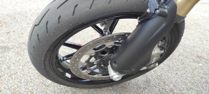 Okruhové testování Hypermotard 698 Mono